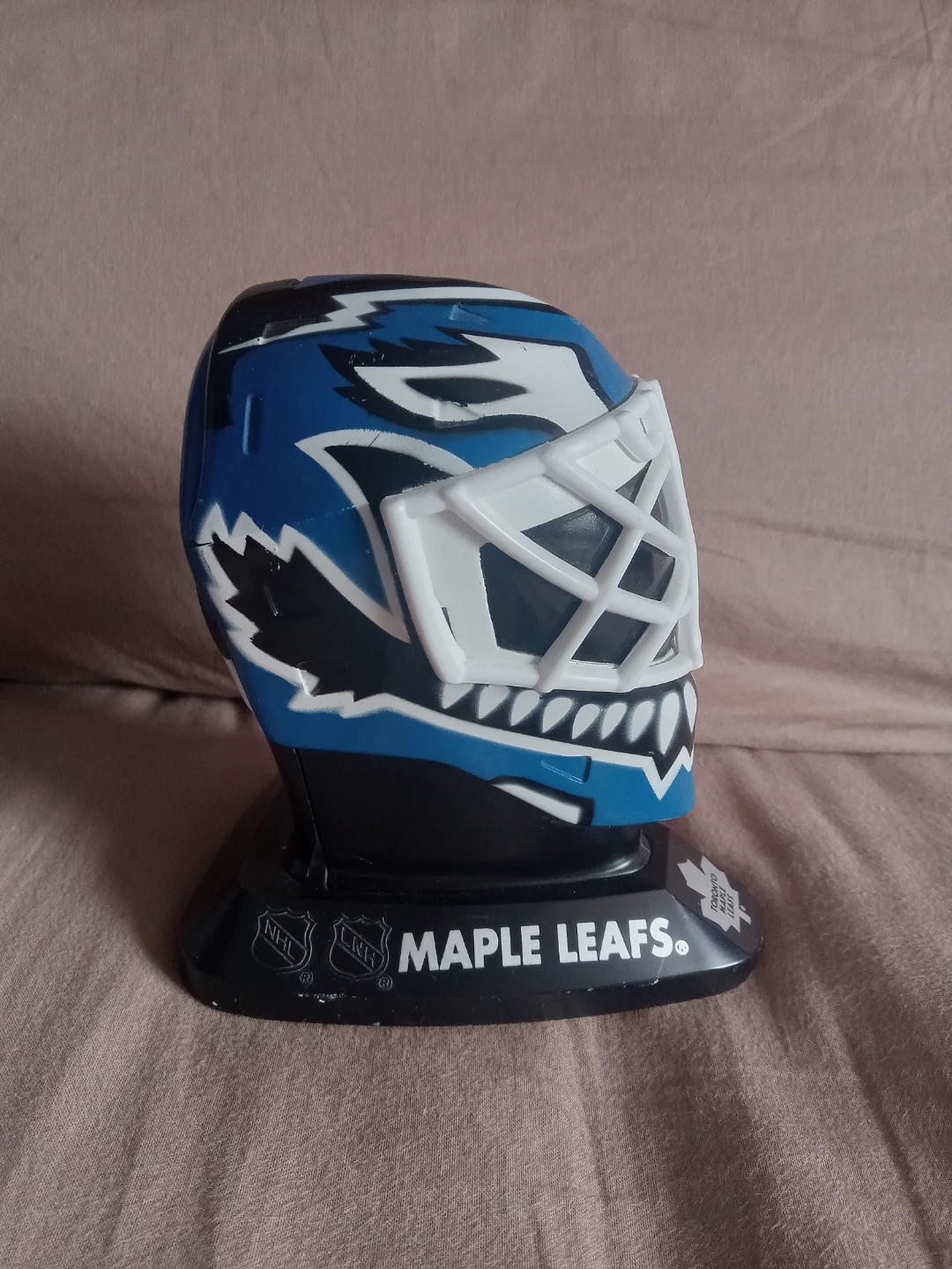 Toronto Maple Leafs Felix Potvin Goalie Mask Display - photo 2