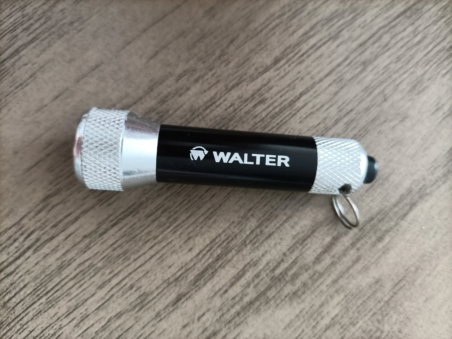 Mini keychain flashlight 🏈