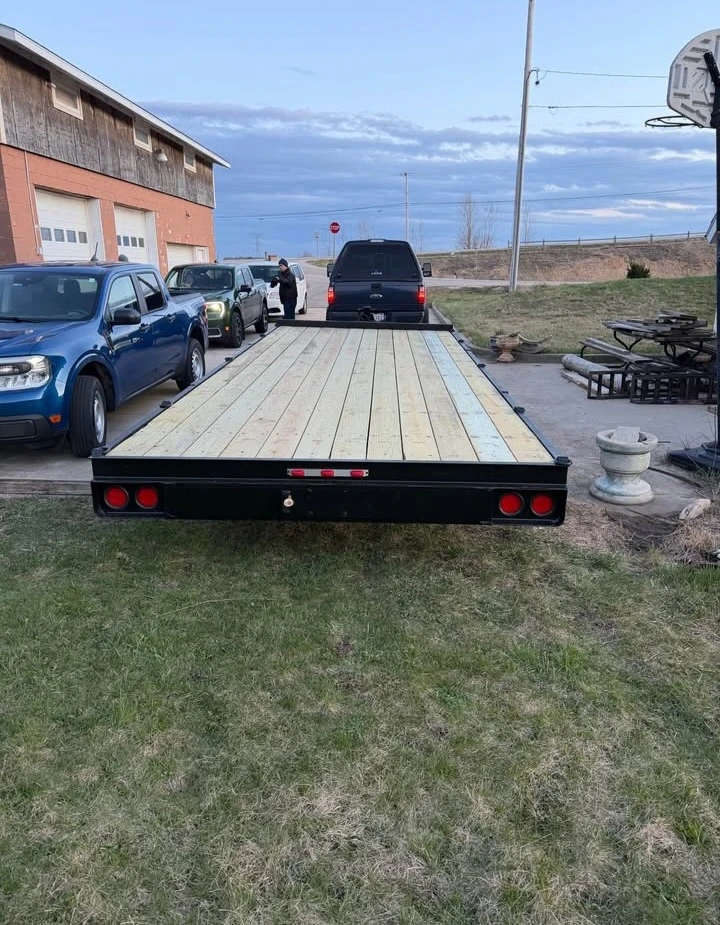 Utility trailer flatbed deck over 20x8 ft - photo 2