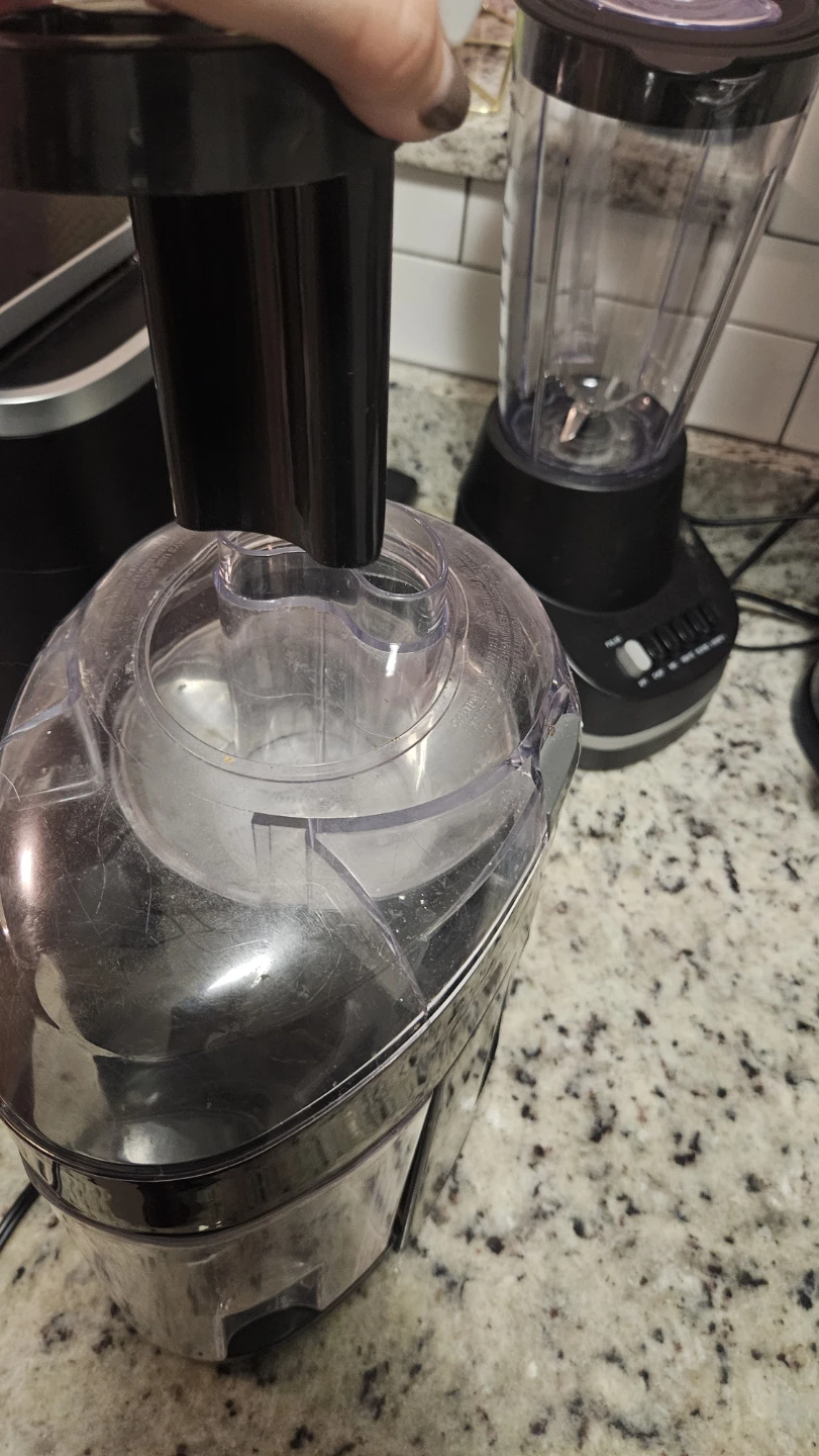Black Electric Juice Extractor - photo 3