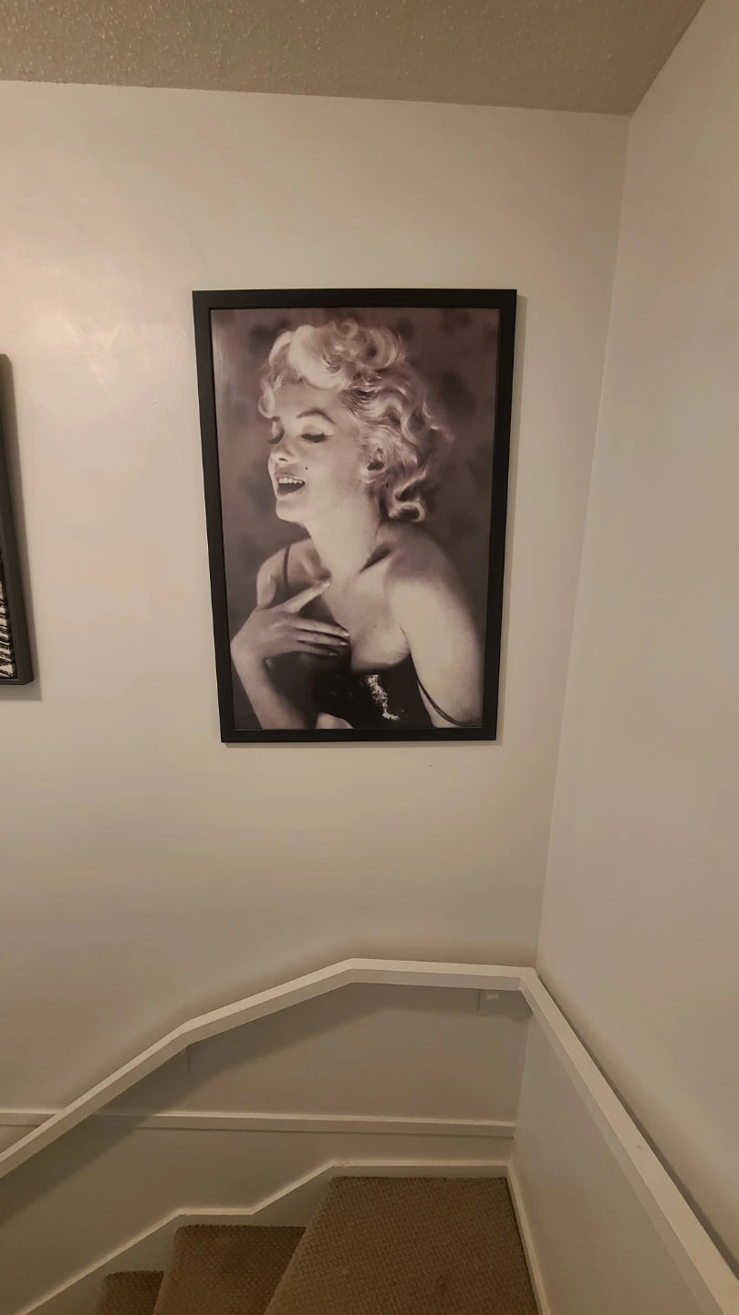 Framed Marilyn Monroe Poster - photo 3