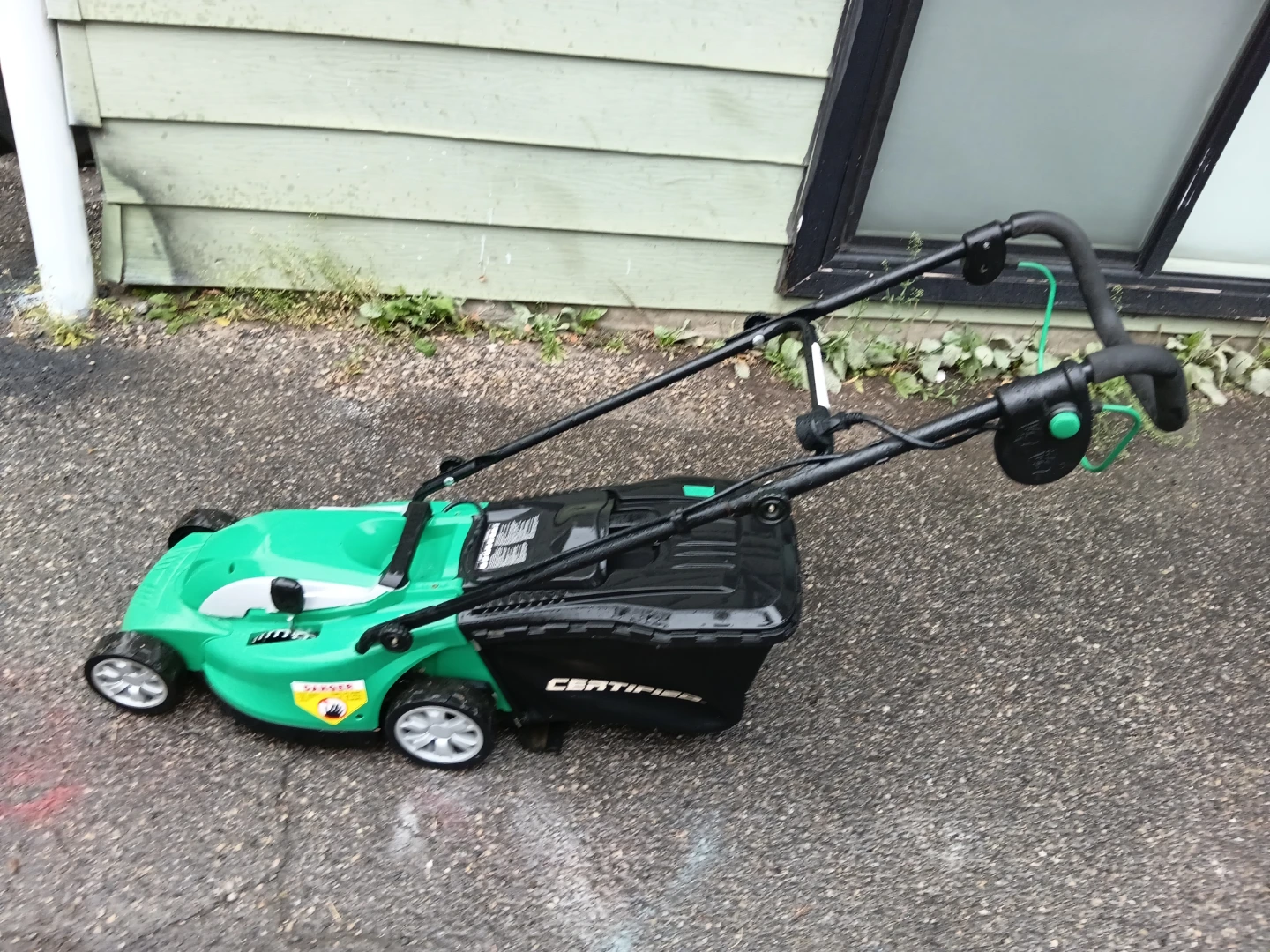 Certified 13" Compact Electric Lawnmower