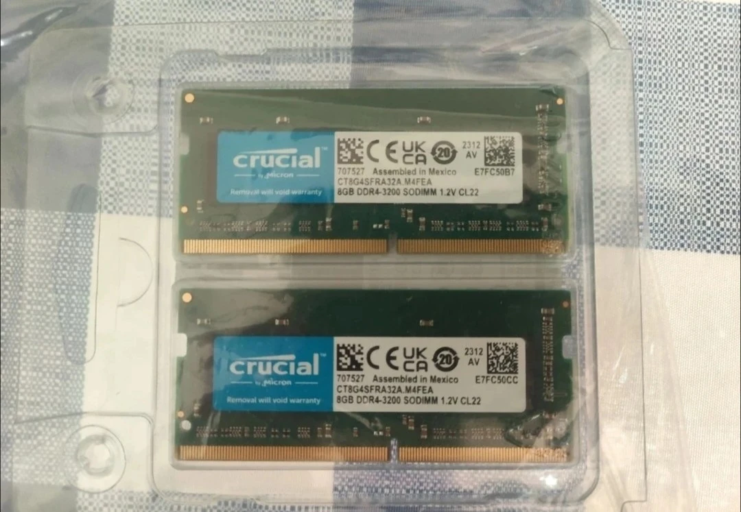 2x Crucial 8GB DDR4-3200 SODIMM Memory