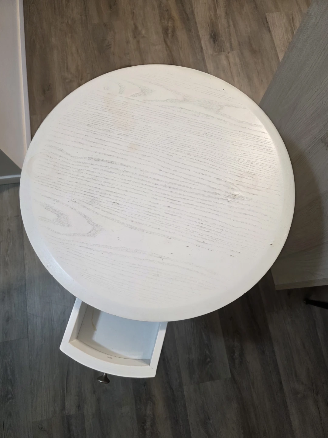 White Round End Table with Drawer - photo 2