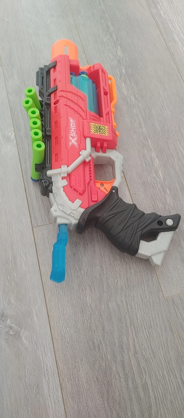 X-Shot Foam Dart Blaster - photo 2