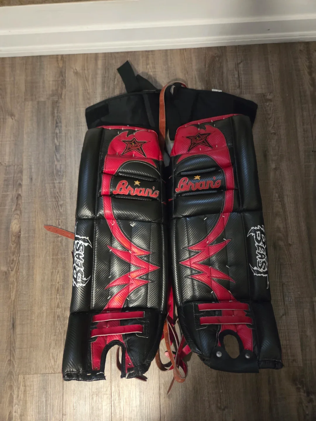 Brian's Beast Hockey Goalie Leg Pads Junior  or Intermediate - photo 2