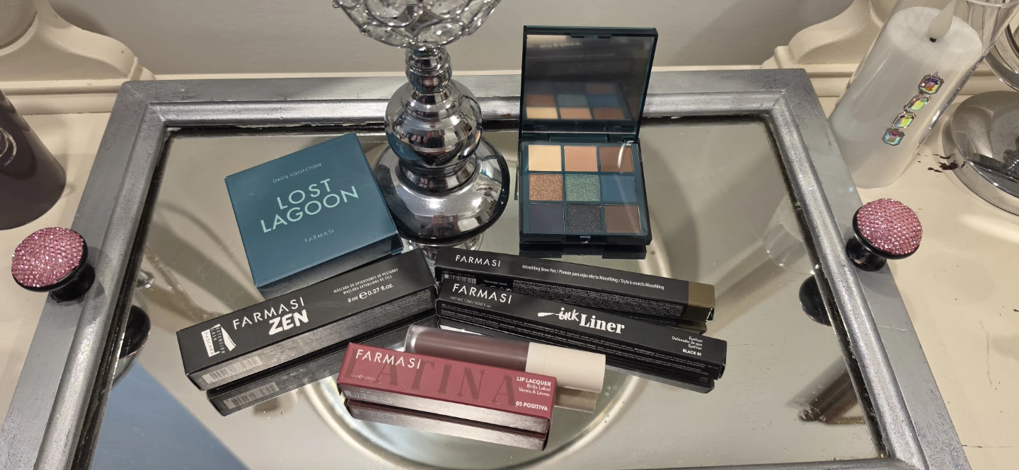 NIP - Fall 5 pc Beauty Bundle