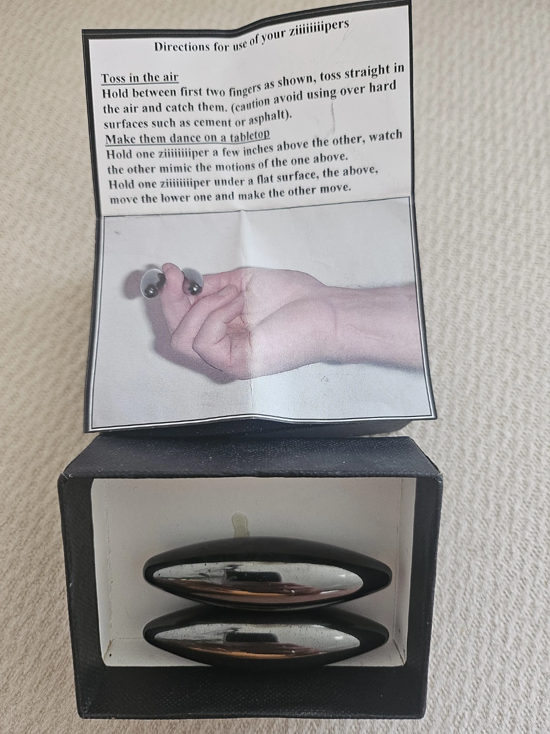 Ziiiiiiiipers Magnetic Fidget Toy