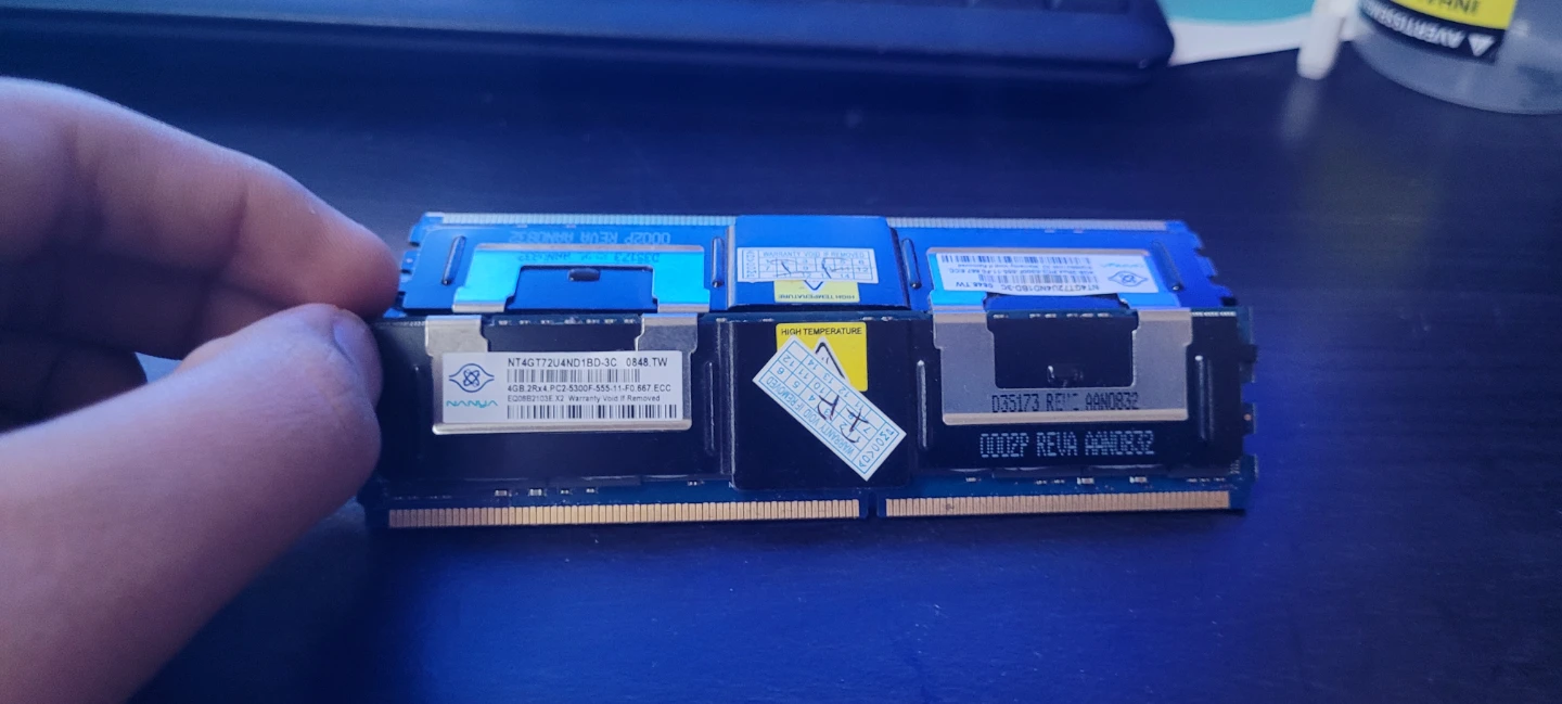4 Nanya 4GB DDR2 ECC RAM Sticks - photo 2