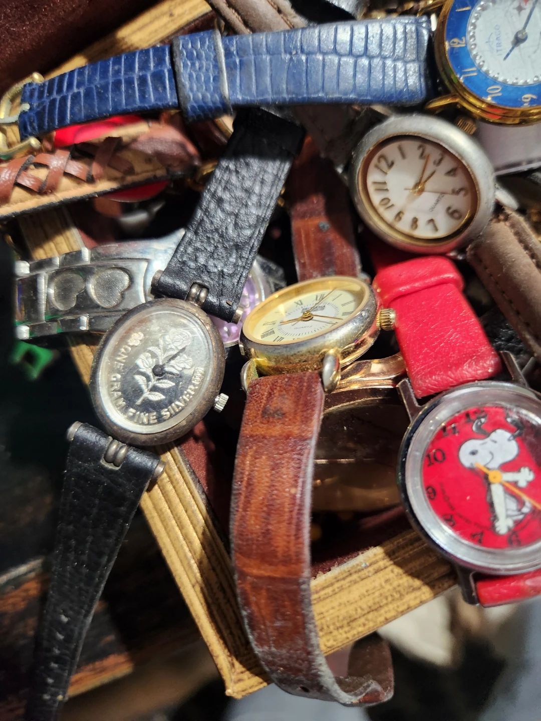 Assorted Vintage Wristwatch Collection - photo 3