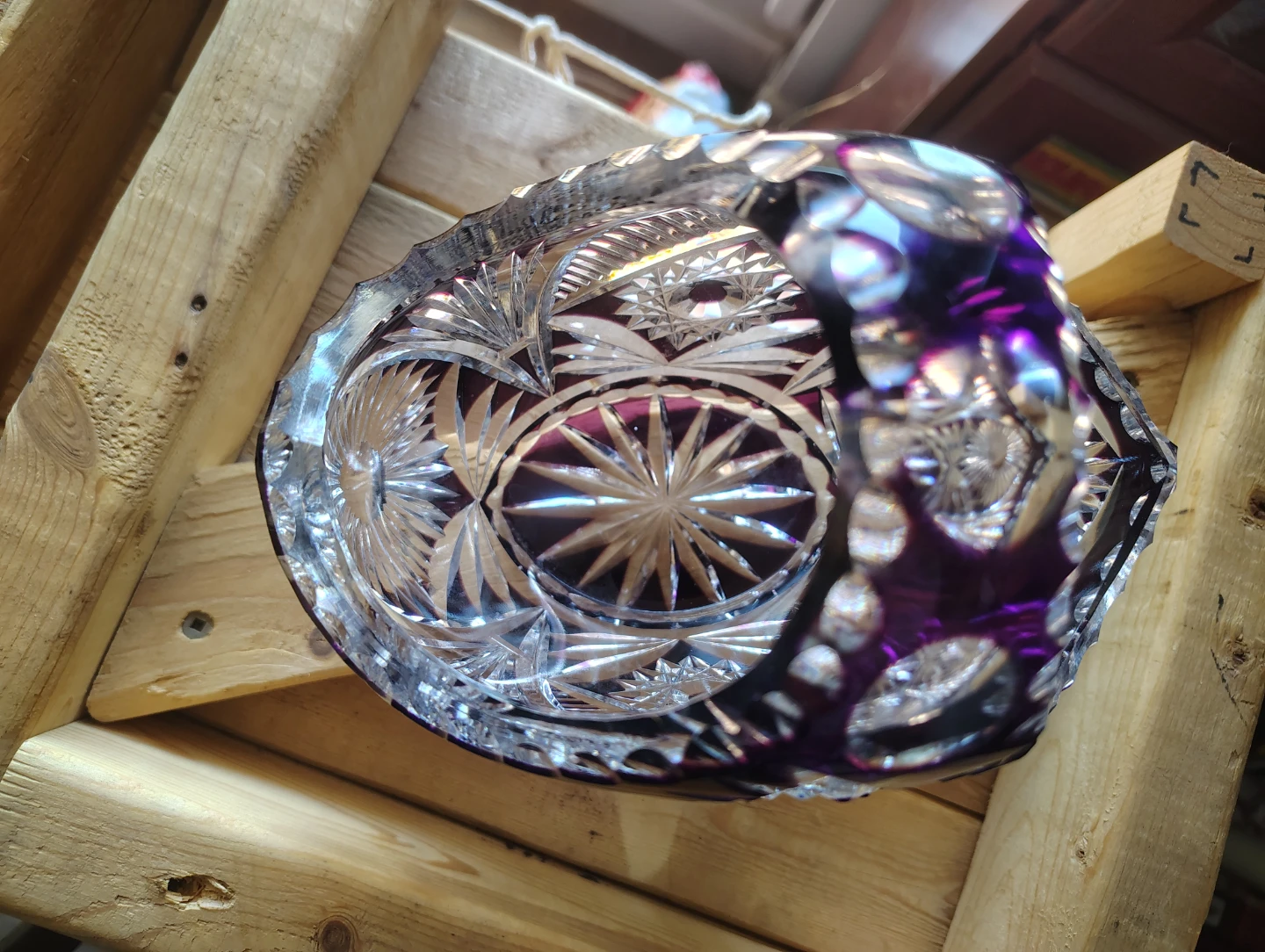 Vintage Purple Cut-to-Clear Crystal Basket - photo 3