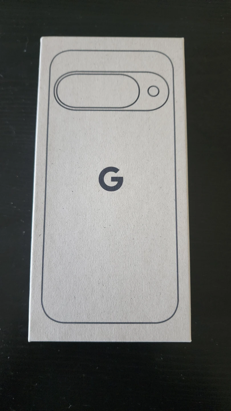 Brand New Google Pixel 10 - photo 2