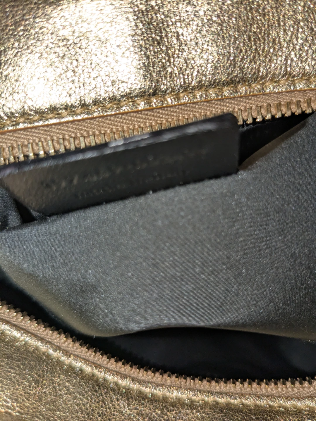 Yves Saint Laurent Authentic Gold Handbag - photo 3