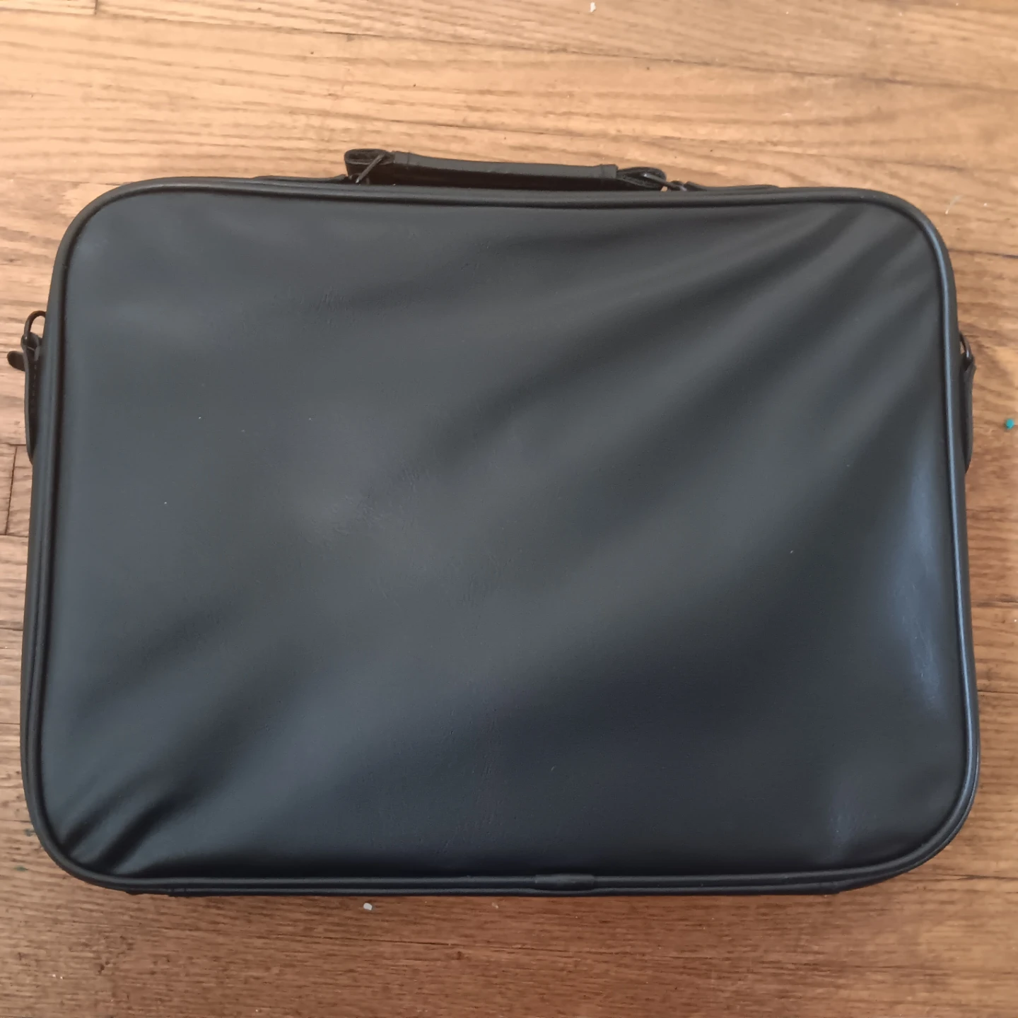 Synthetic leather black laptop briefcase - photo 3