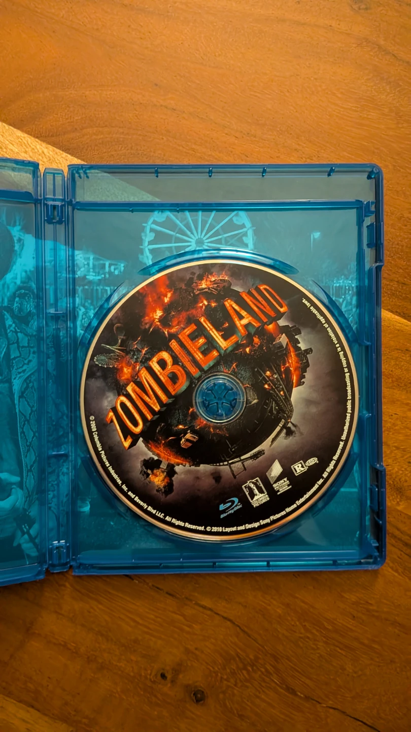Zombieland Blu-ray Disc - photo 2