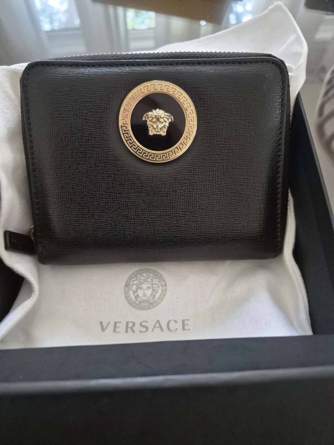 Authentic Versace Black calf Leather Wallet - photo 4