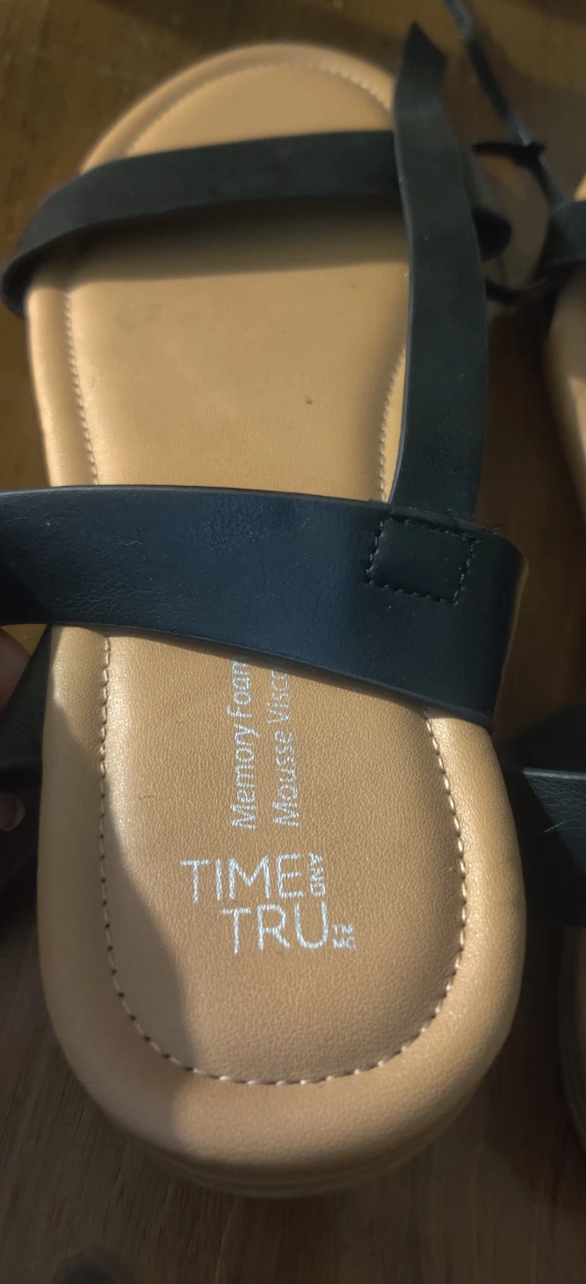 Time and Tru Black Sandals Size 9 - photo 2