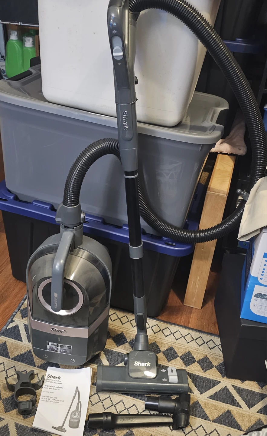 Shark Bagless Canister Vacuum CV100C