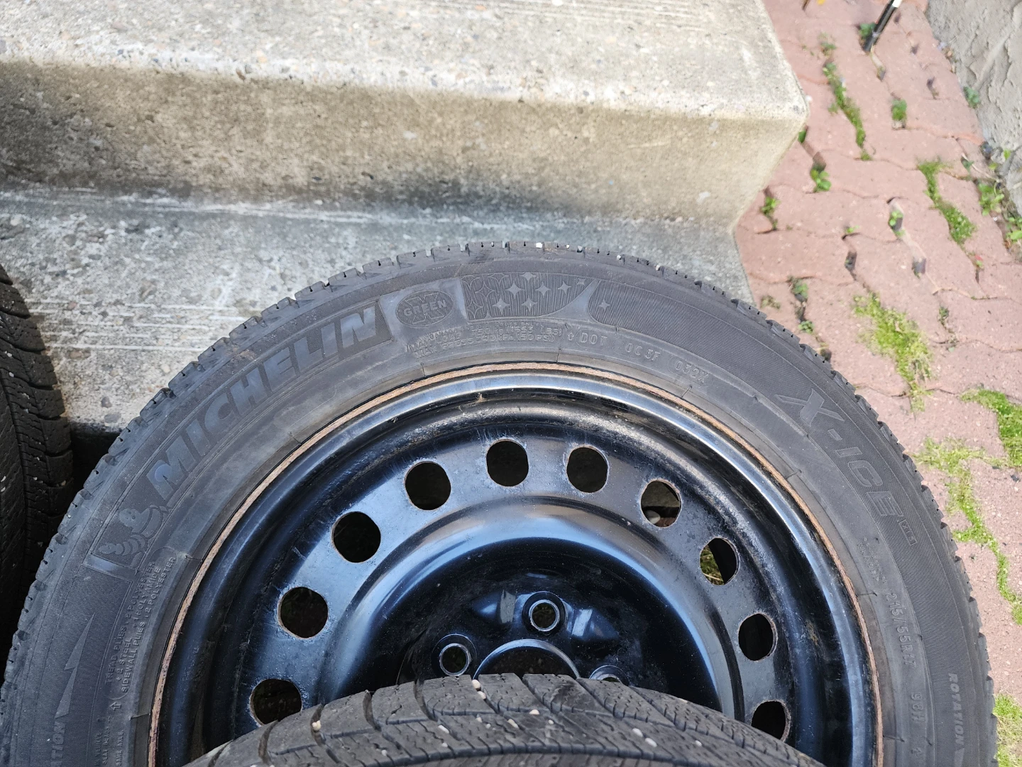 Michelin X-Ice 215/55R17 Winter Tires 5x114.3 Bolt Pattern - photo 5