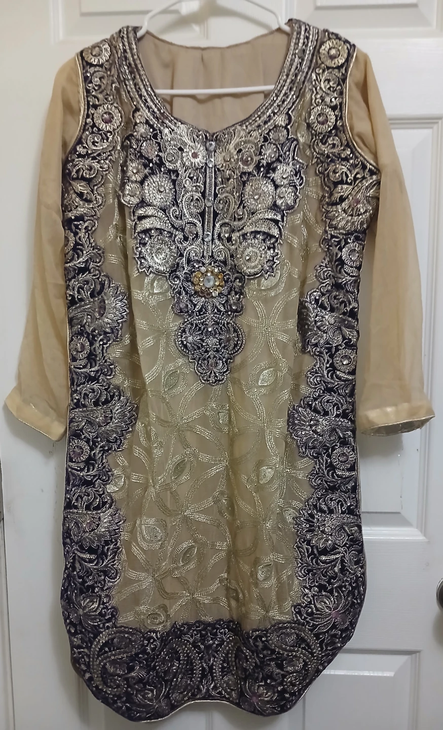Closet cleanout- Gold & purple Velvet Fancy Kameez