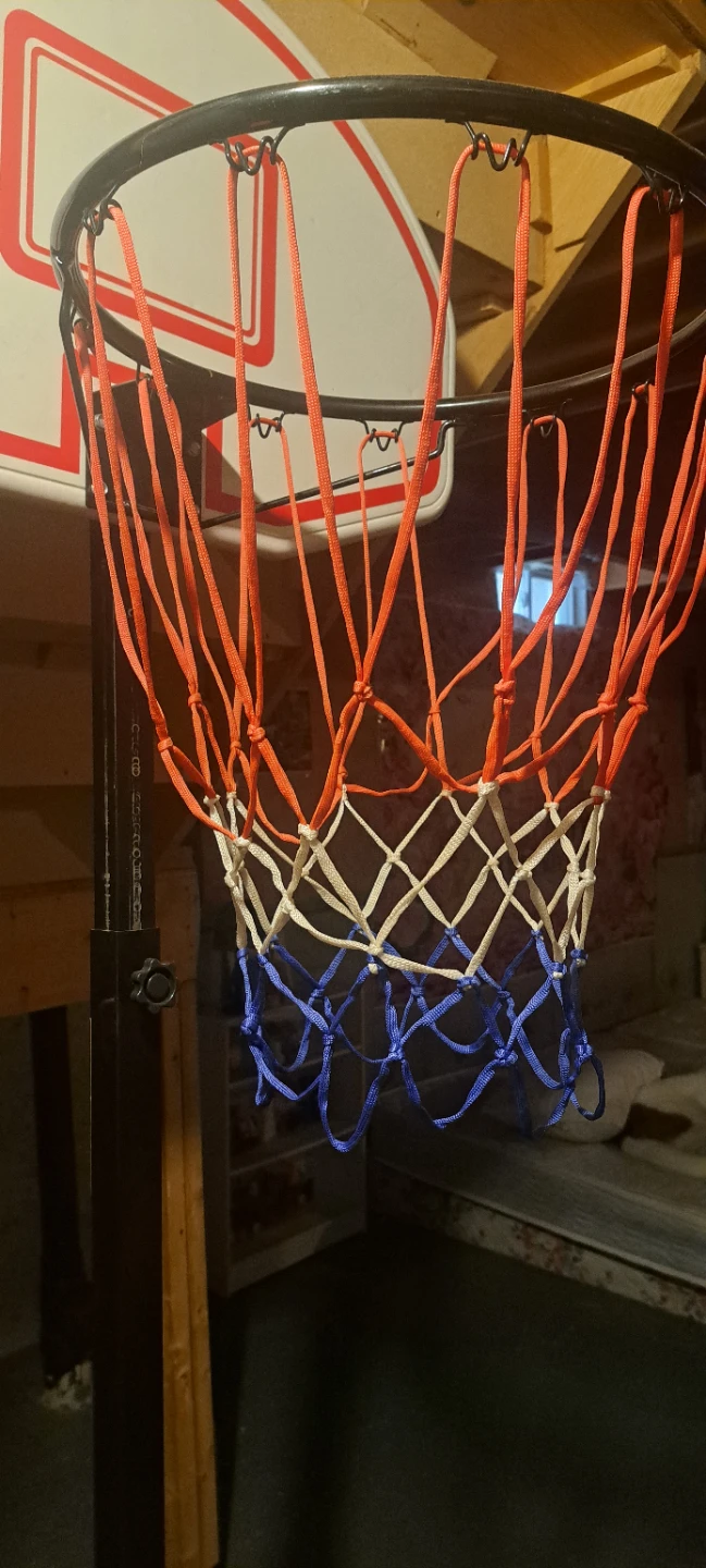 Basketball Hoop - photo 2