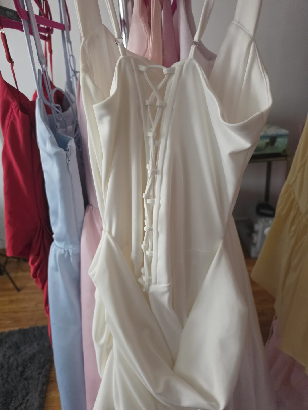 White Corset Style Dress 🏈 - photo 2