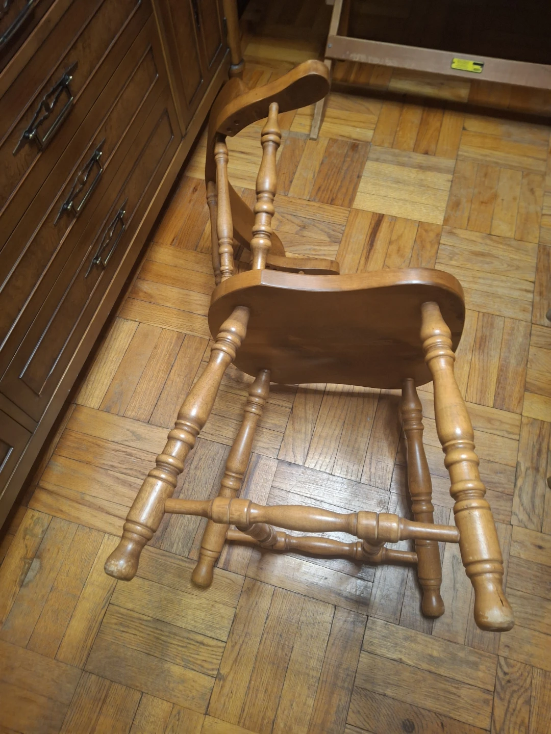 Solid wood spindle armchair - photo 2