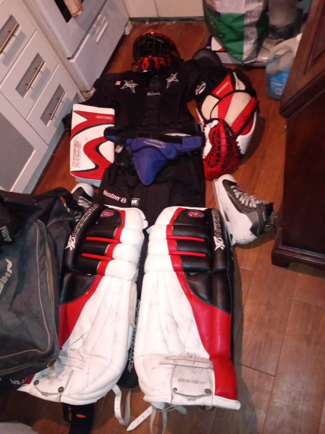 Simmons Goalie Equipment Set - photo 3