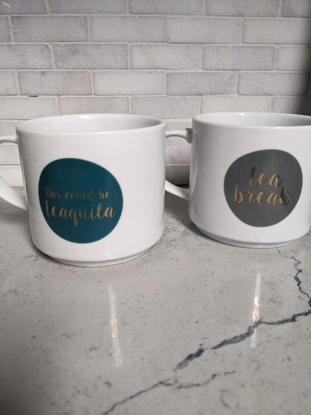 Set of coffee cups or mugs - photo 2