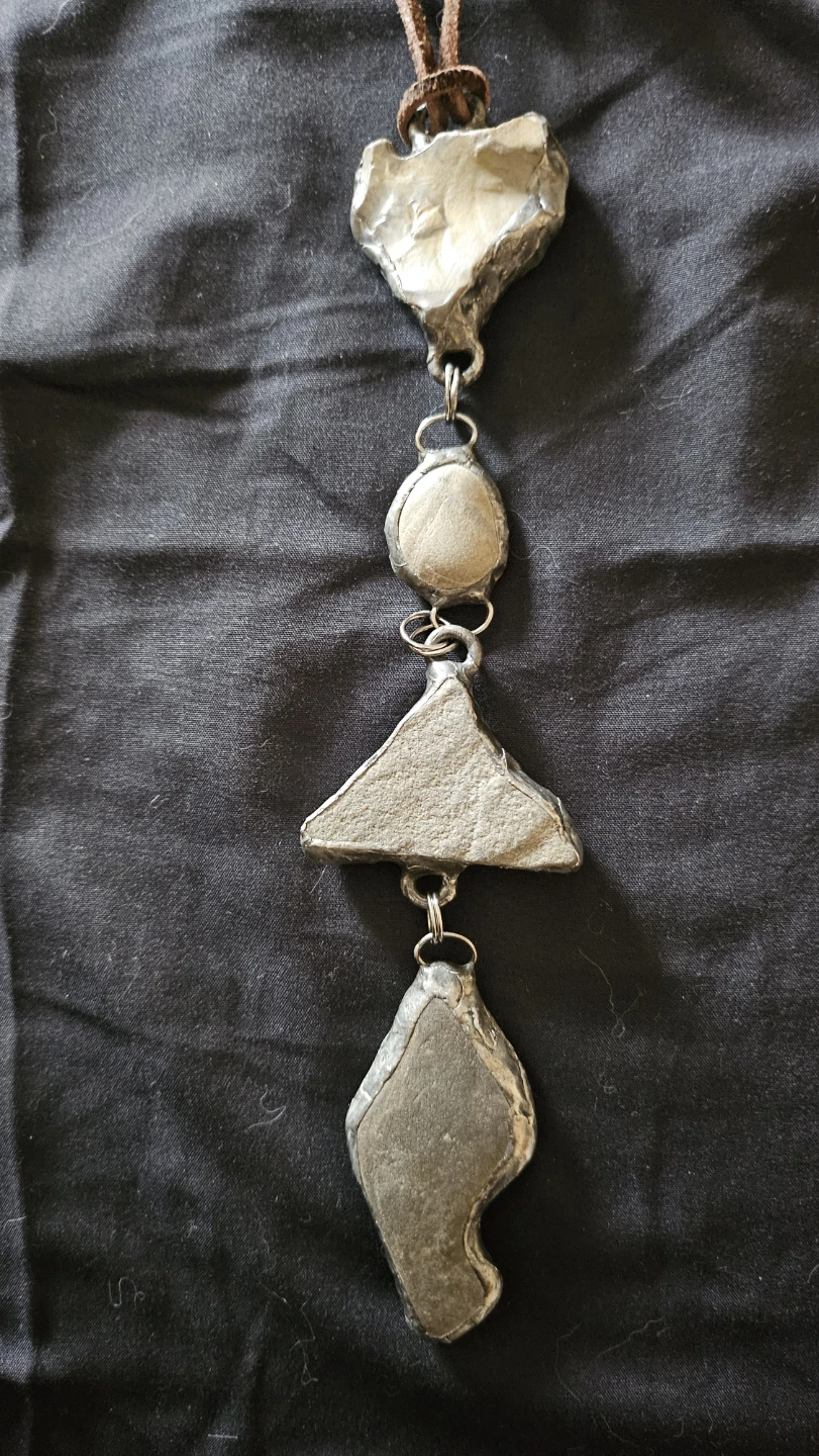 Stone, Pewter and Suede Leather Necklace - photo 2