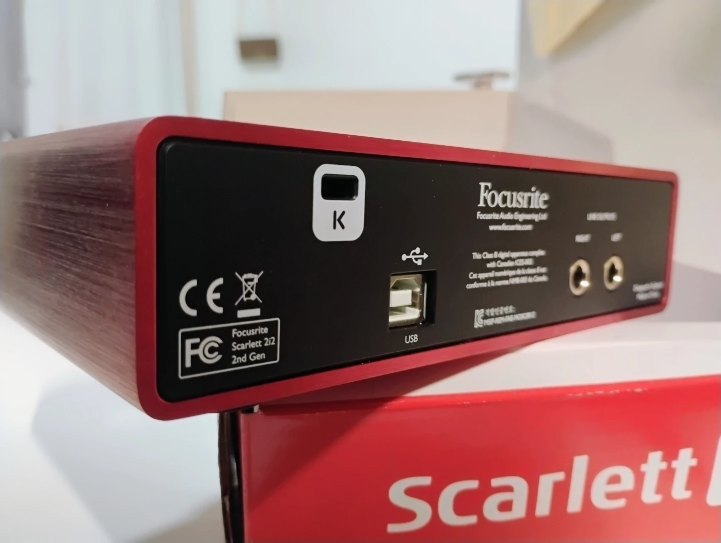 Focusrite Scarlett 2i2 2nd Gen USB Audio Interface - photo 5