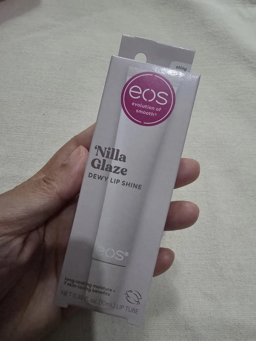 eos 'Nilla Glaze Dewy Lip Shine 🏈