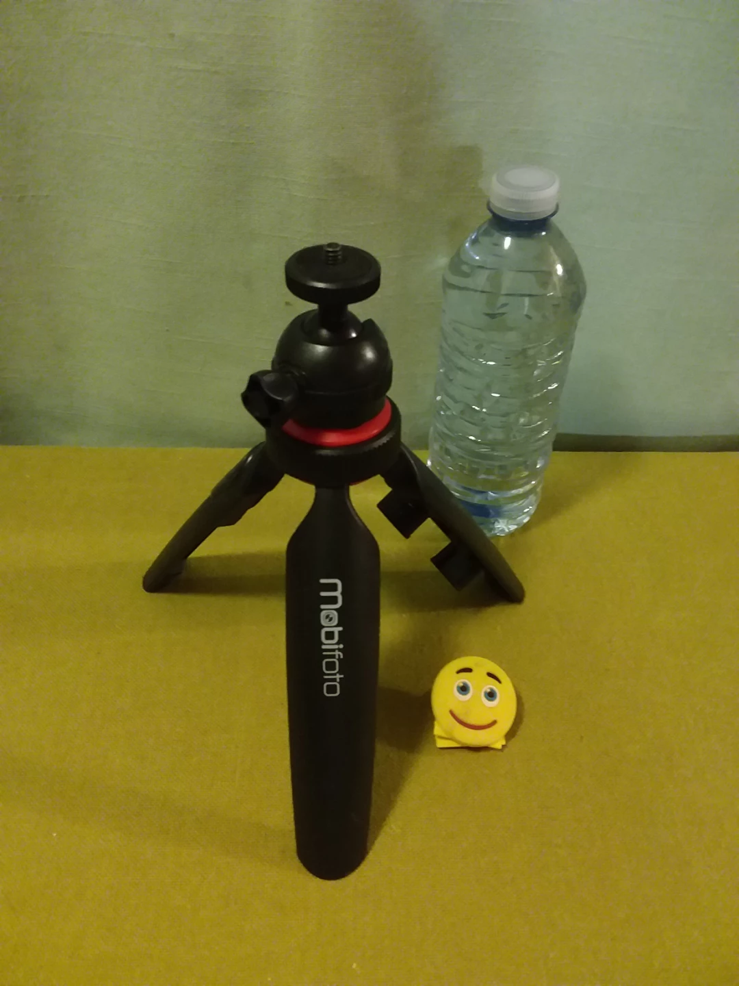 🏈 Like 🆕 Mobifoto tabletop tripod