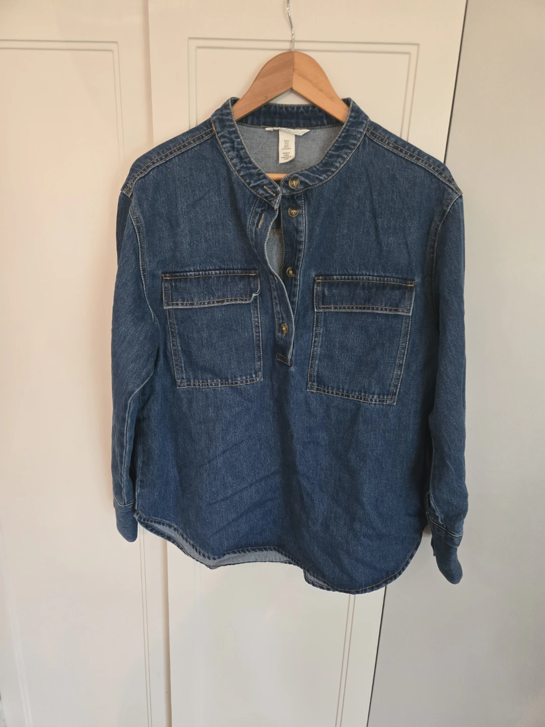 Molly Bracken and H&M tops
