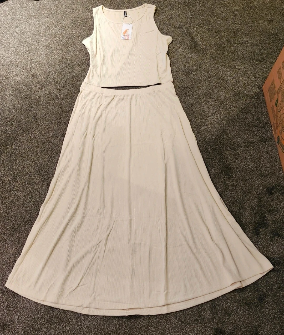 Ribbed Tank Top and Maxi Skirt Set - photo 3