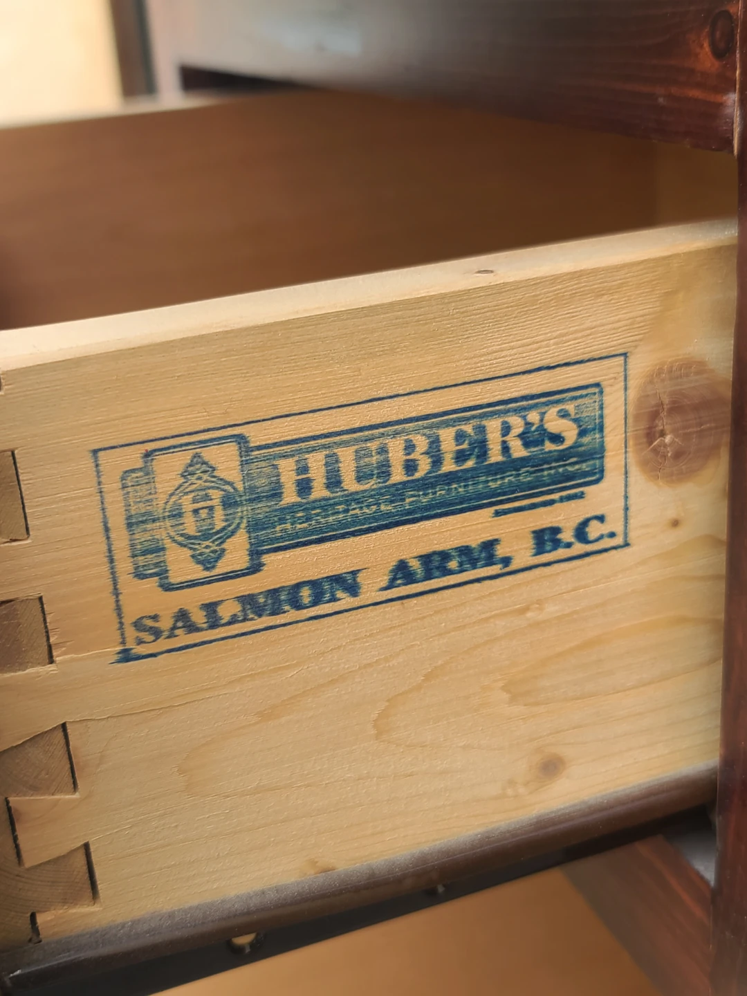 Huber's 7-Drawer Pine Tallboy Dresser - photo 4