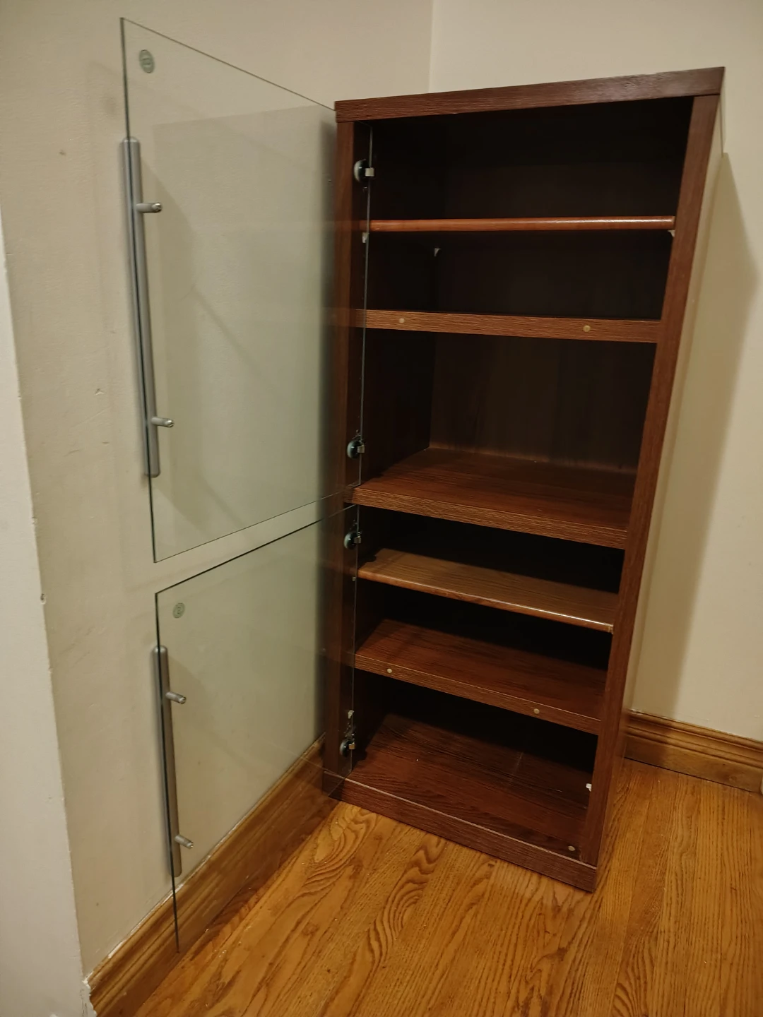 Wood display cabinet with glass doors - photo 4