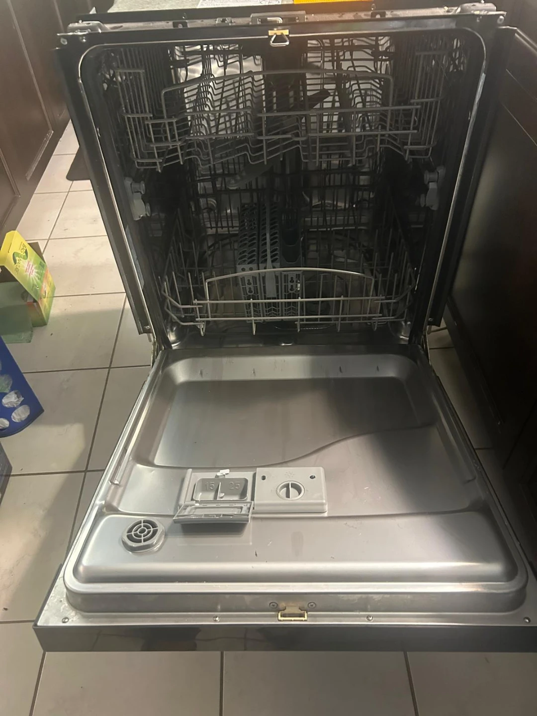 GE stainless steel dishwasher