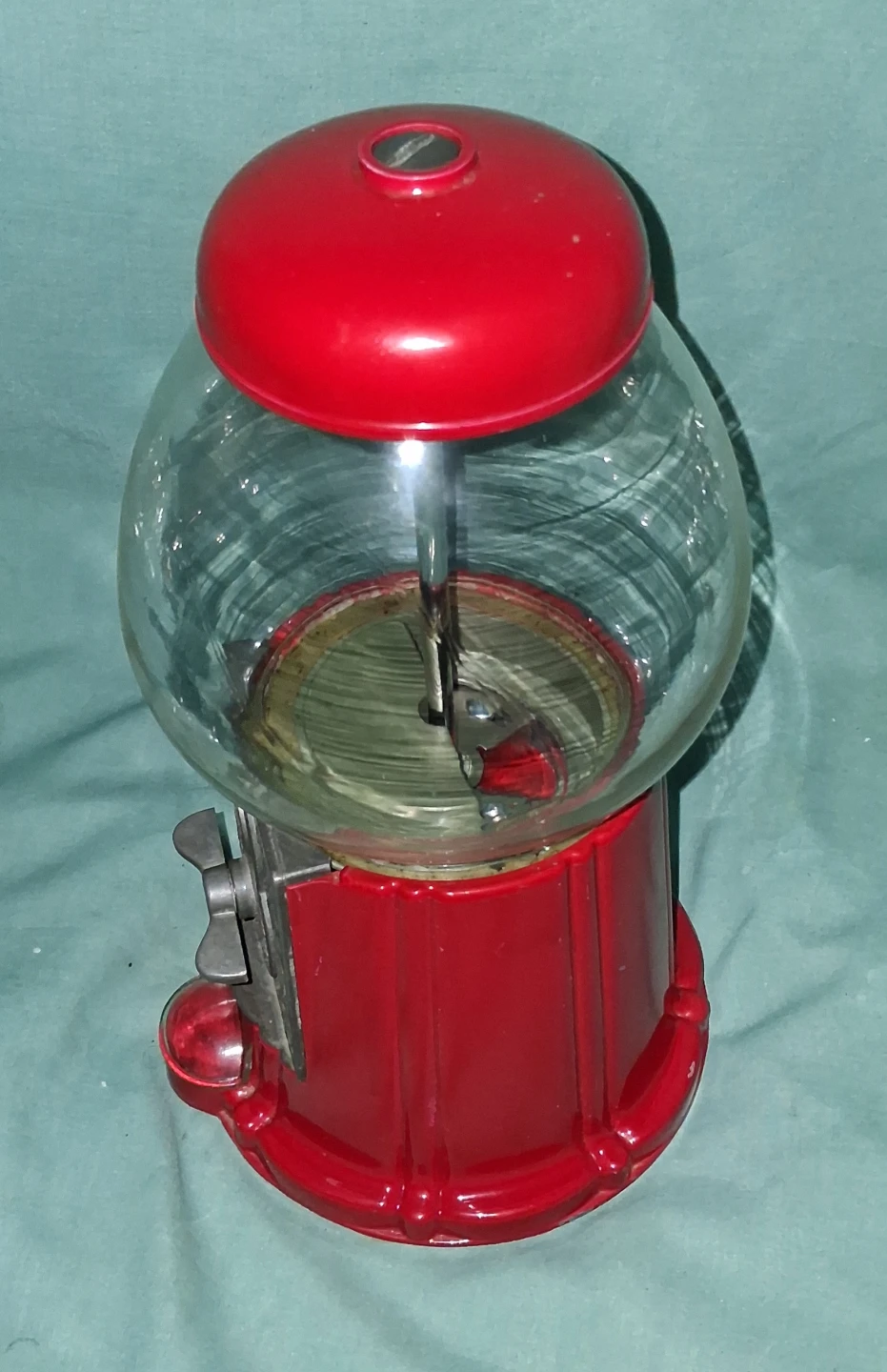 Vintage Look Red Carousel Gumball Machine Takes Quarters - photo 3