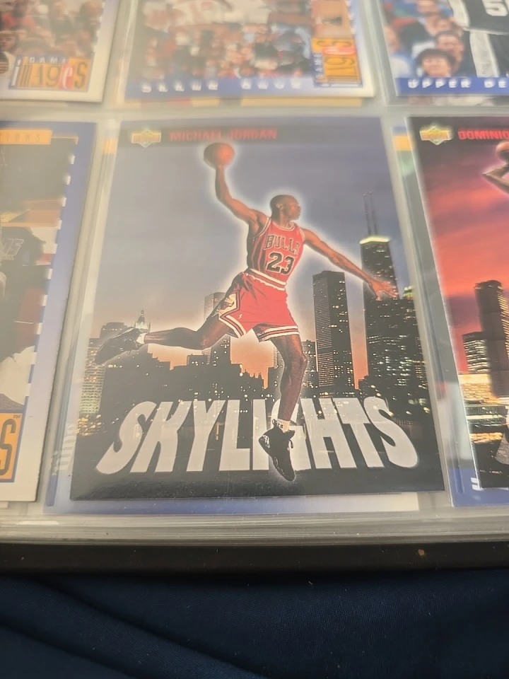 Michael Jordan Upper Deck Skylights Trading Card - photo 2