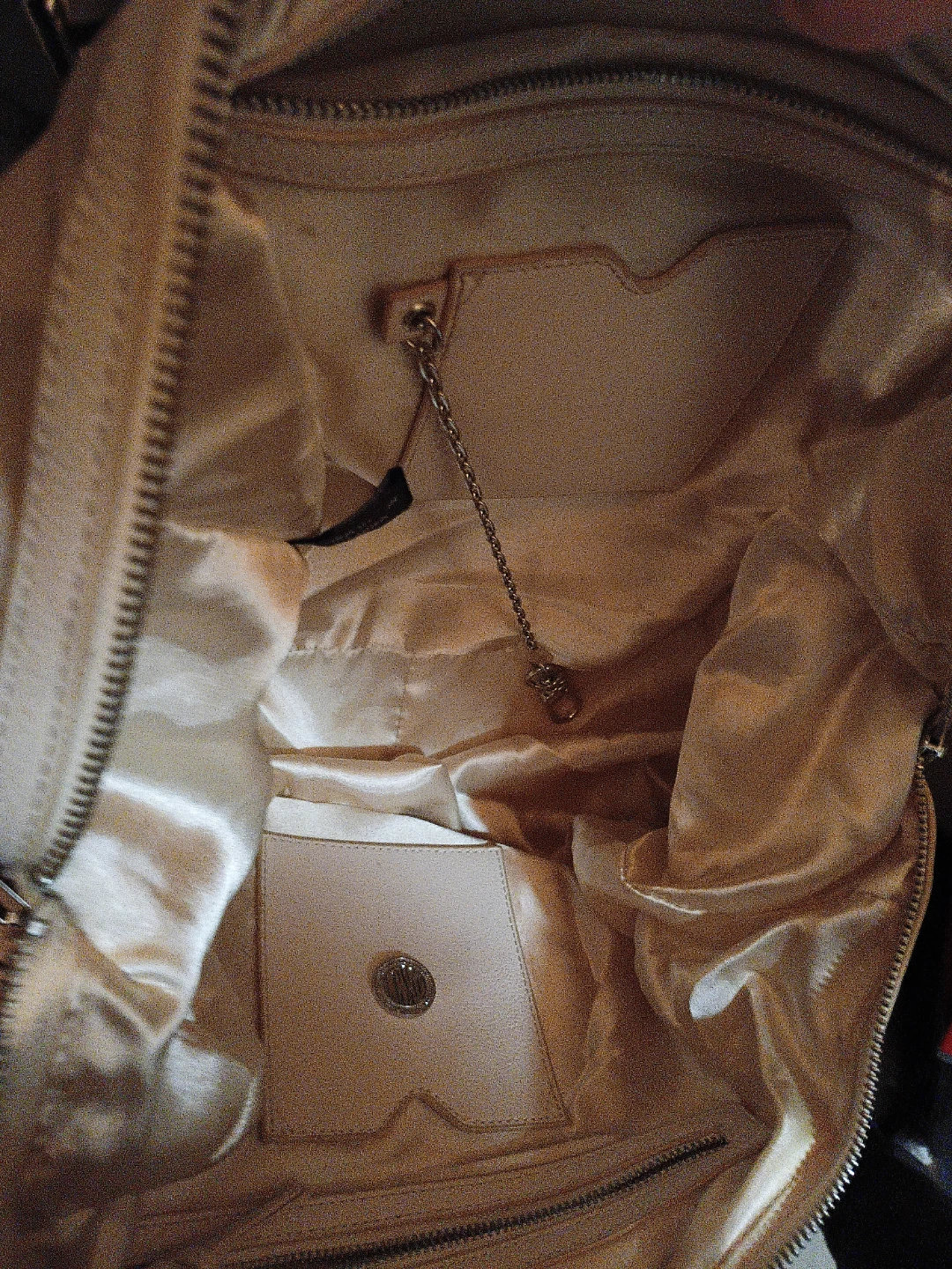 DKNY Cream Shoulder Bag - photo 5