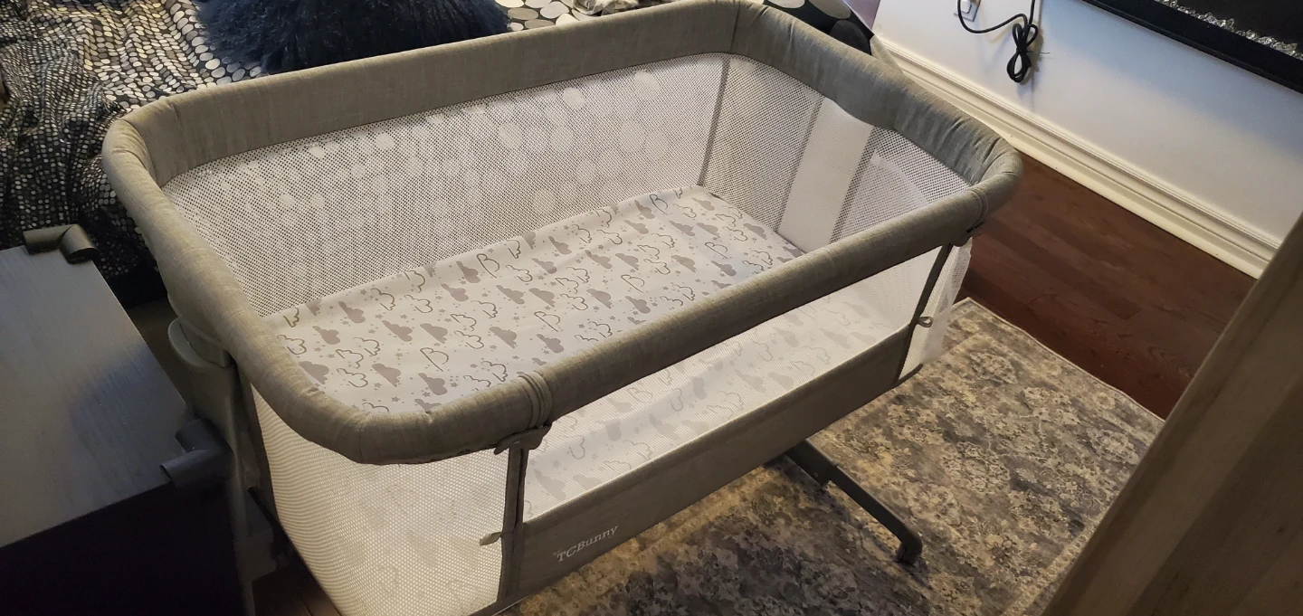 *Like New* TCBunny 2-in-1 Baby Bassinet & Bedside Sleeper - Grey - photo 5