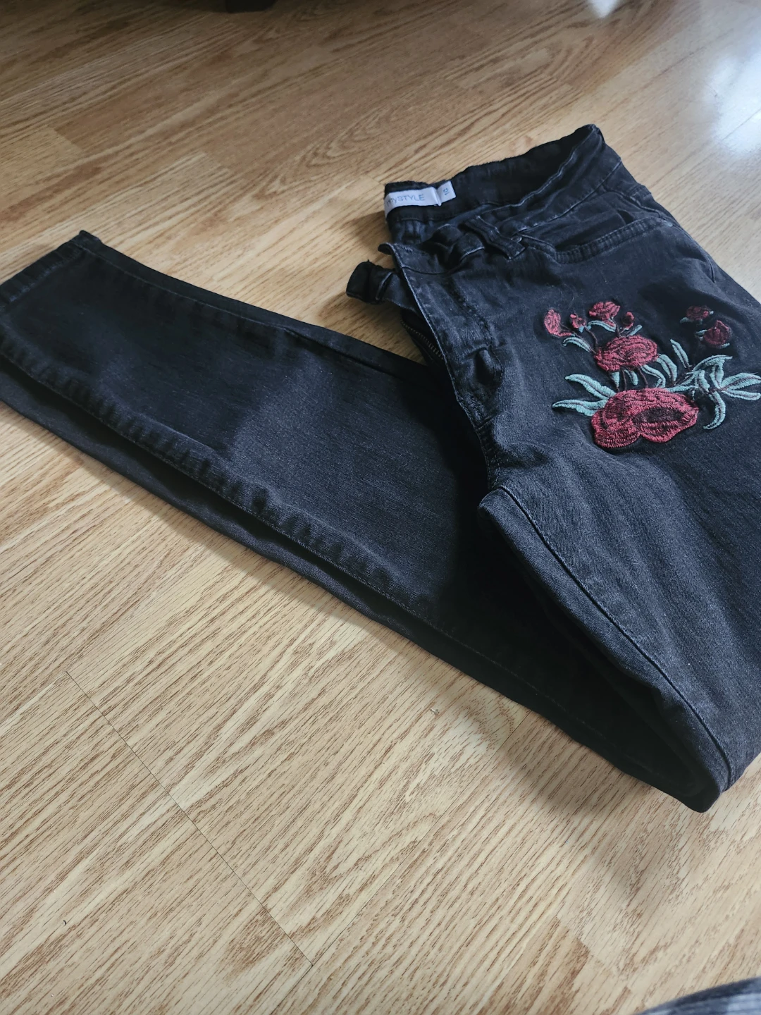 Black Embroidered Jeans - photo 3