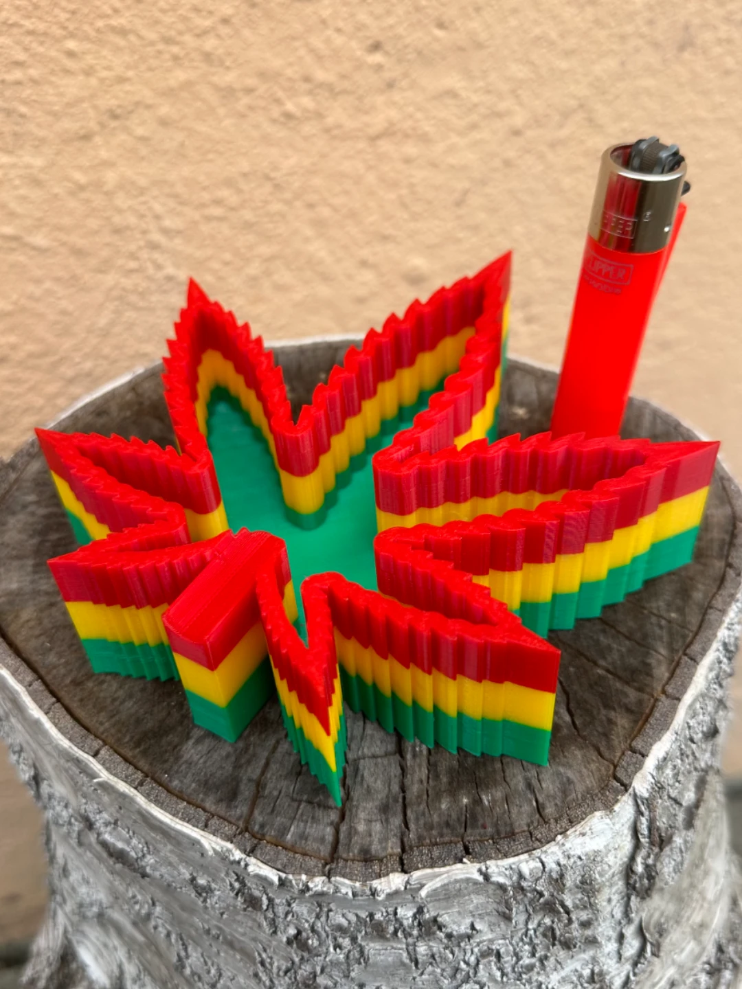 Set of 3 Unique Decorative Ashtrays - photo 2