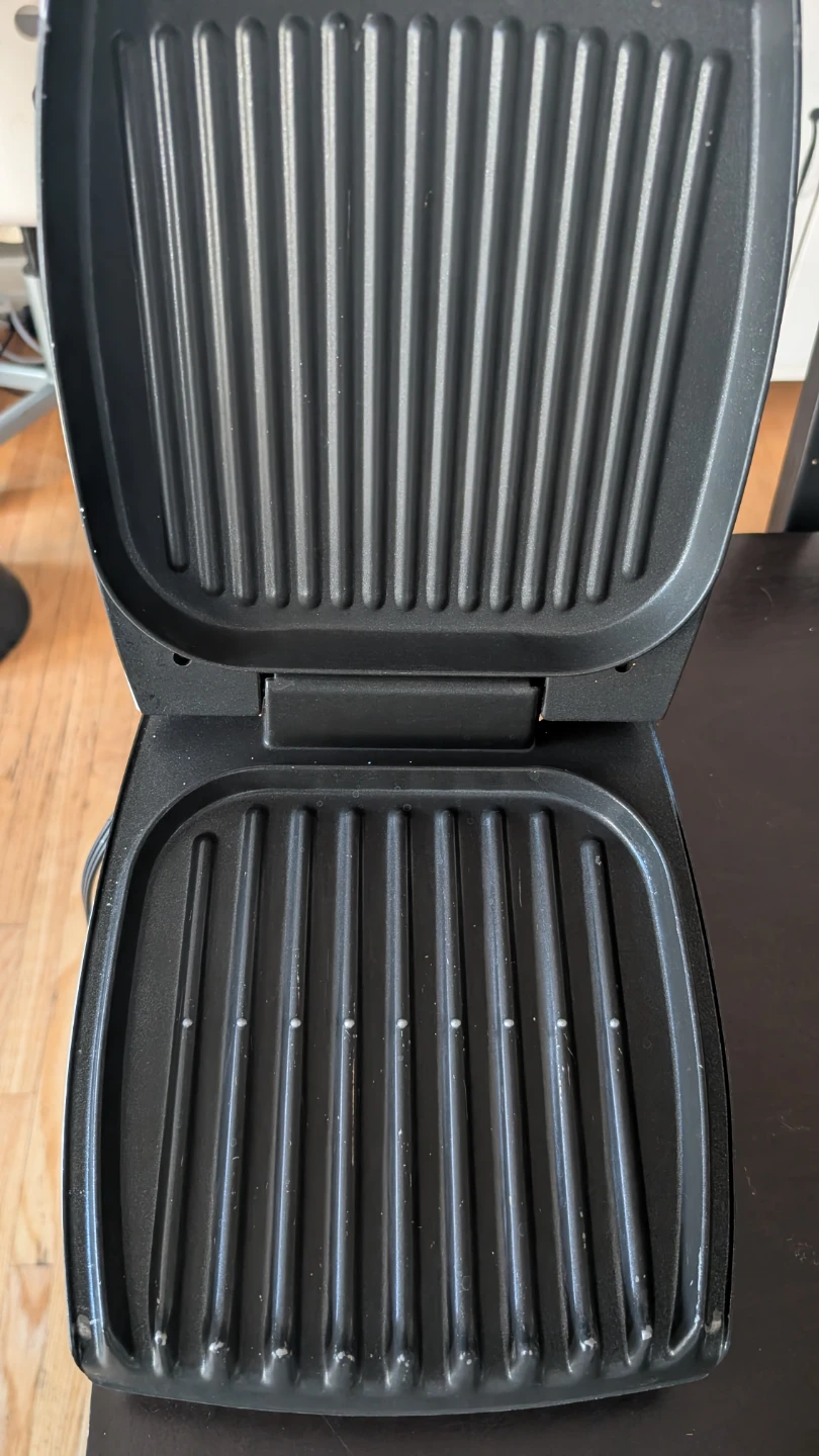 George Foreman Lean Mean Fat Reducing Grilling Machine - photo 2