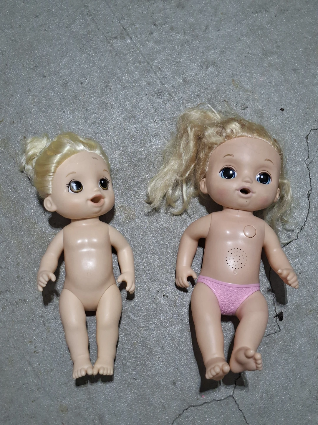 2 Baby Alive Dolls