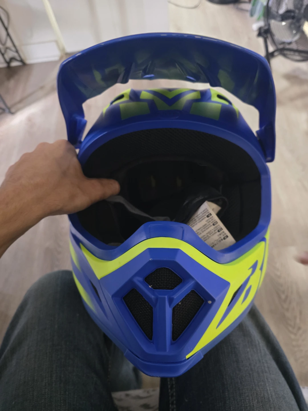Bell Motocross Helmet - photo 4