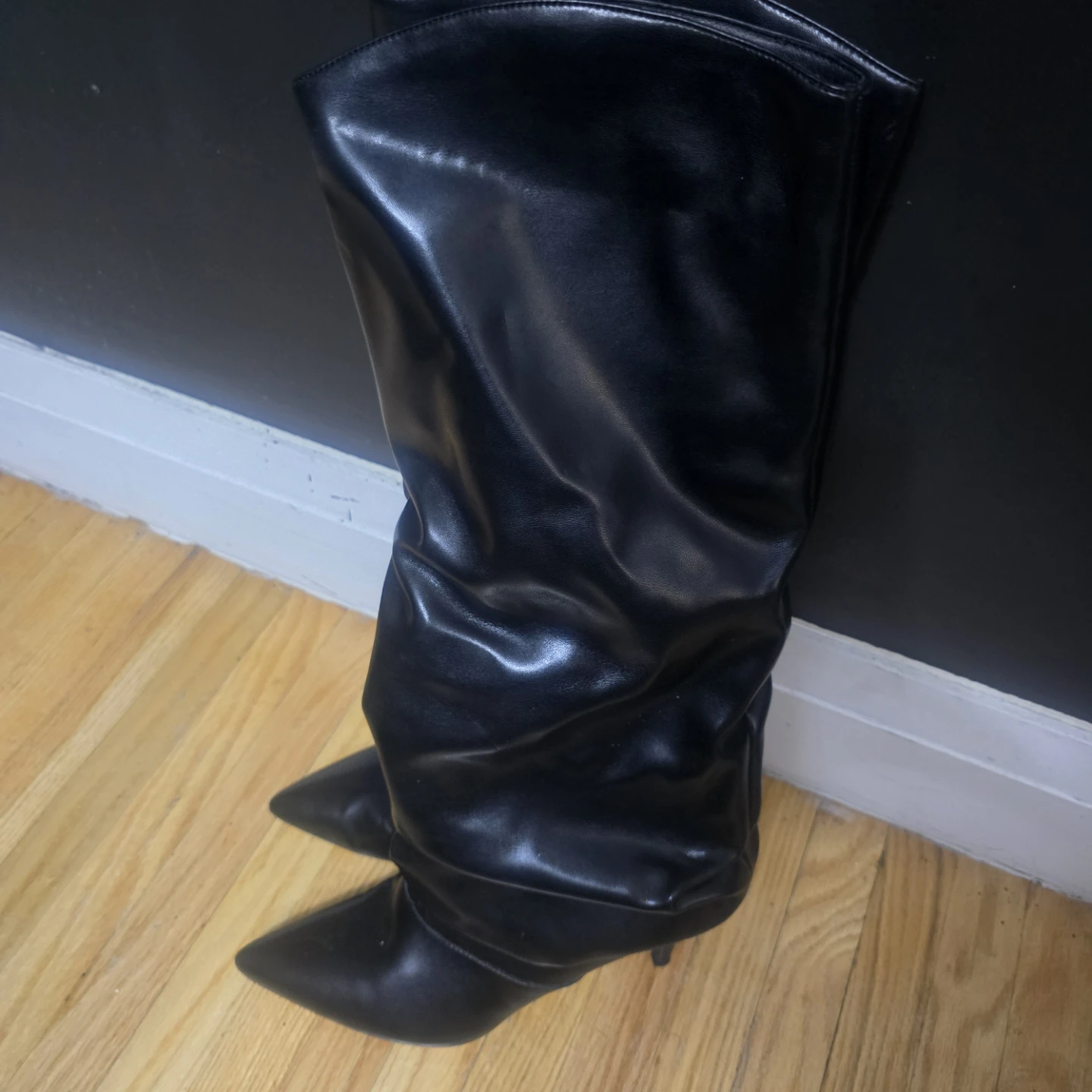 Black Heeled Boots - photo 3