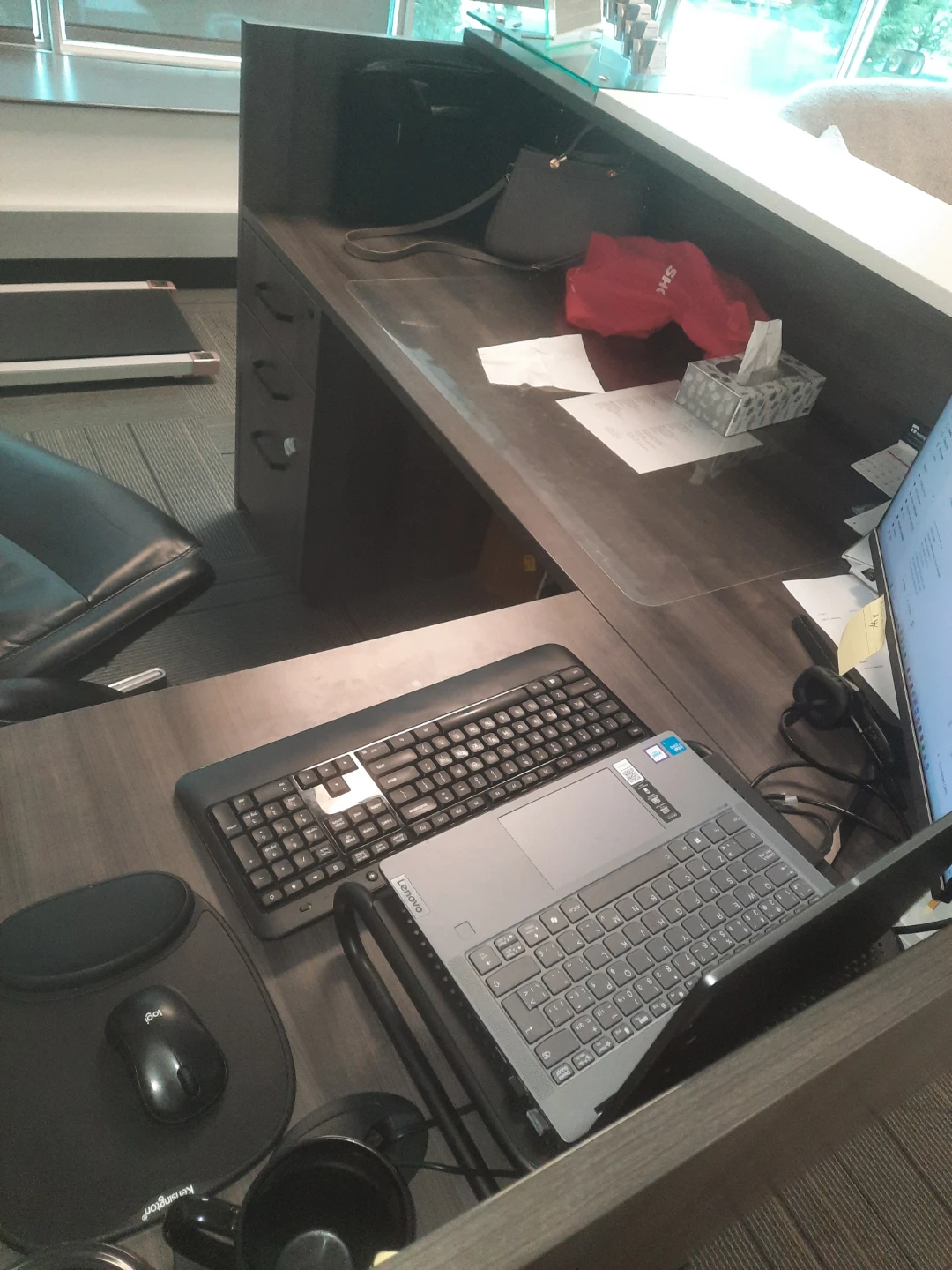 Modern Reception Desk with Glass Counter - photo 4