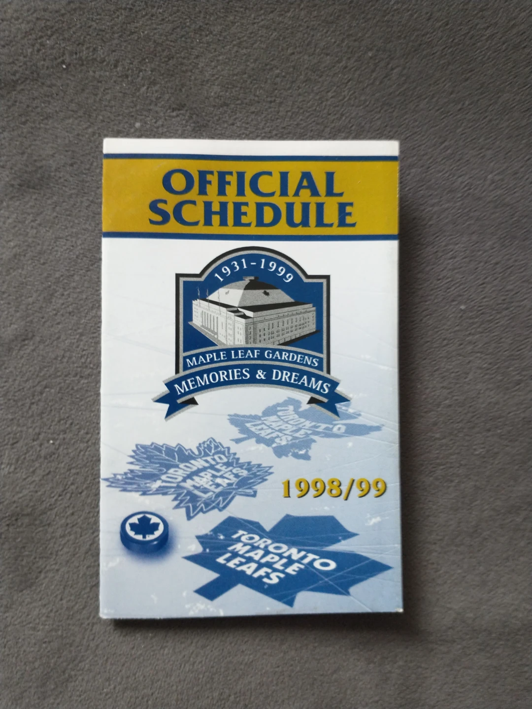 1998/99 Toronto Maple Leafs Official Schedule - photo 2